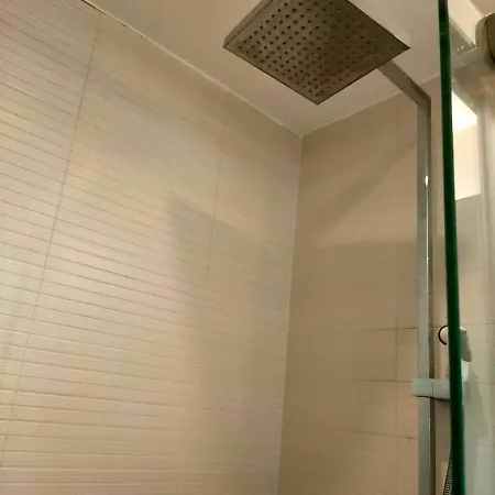 Bedroom With Private Bathroom 18 럭셔리텐트 더블린